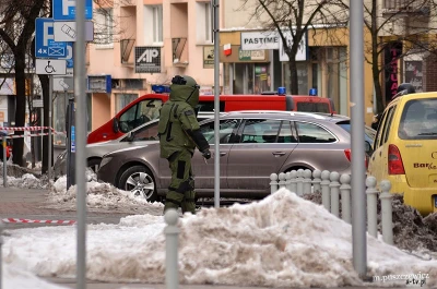 Alarm bombowy przy Centrum Kwiatkowskiego