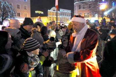 Mikołajki na wejherowskim rynku fot Leszek Spigarski/TTM