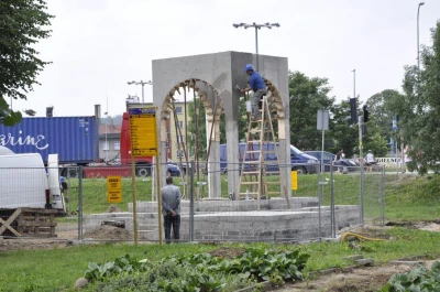 Wejherowo: Budowa Bramy Piaśnickiej