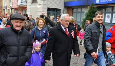 Biało-czerwona parada niepodległościowa w Wejherowie