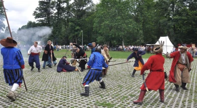 Rekonstrukcja historyczna 2016. Atak na taborowy wóz kupiecki fot. Leszek Spigarski