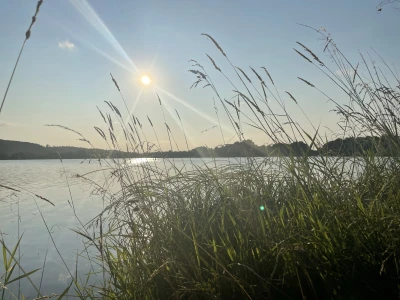 Zawody wędkarskie nad jeziorem Orle