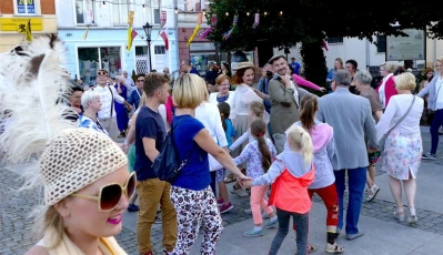 Teatr Pijana Sypialnia na placu Jakuba Wejhera