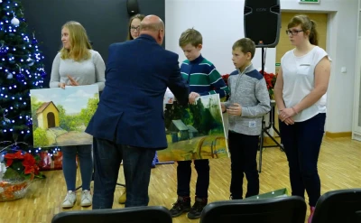 Dyrektor biblioteki w Bolszewie przechodzi na emeryturę (fot. Leszek Spigarski)