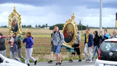 Pielgrzymka wejherowskich parafii do Swarzewa, fot. Leszek Spigarski