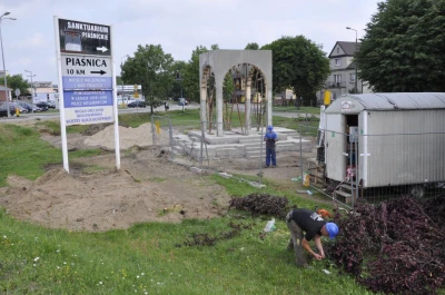 Wejherowo: Budowa Bramy Piaśnickiej