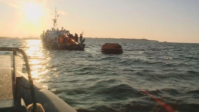 Gdynia: Noc na tratwie