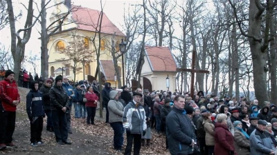 Kaszubska Droga Krzyżowa 2016 na Kalwarii Wejherowskiej fot. Leszek Spigarski