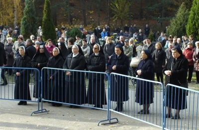 Wszystkich Świętych (fot. Leszek Spigarski)