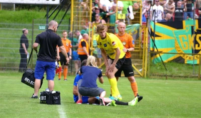 Gryf Wejherowo pokonany na własnym boisku.Fot. Leszek Spigarski.