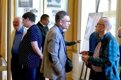 Wernisaż wystawy starych fotografii w wejherowskim muzeum - fot. Leszek Spigarski