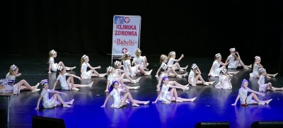 Wejherowo 2017 - Bąbelki i Bacarki tańczyły dla WOŚP (fot. Leszek Spigarski)