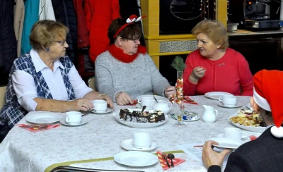 Turystyczne Mikołajki WUTW YMCA i Powiatowy Dzień Wolontariusza - fot. Leszek Spigarski