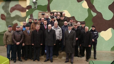 Otwarcie schronu w Muzeum Techniki Wojskowej 'Gryf' w Dąbrówce