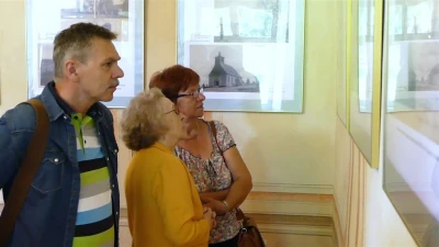 Wernisaż wystawy starych fotografii w wejherowskim muzeum - fot. Leszek Spigarski