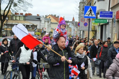 Biało-czerwona parada niepodległościowa w Wejherowie