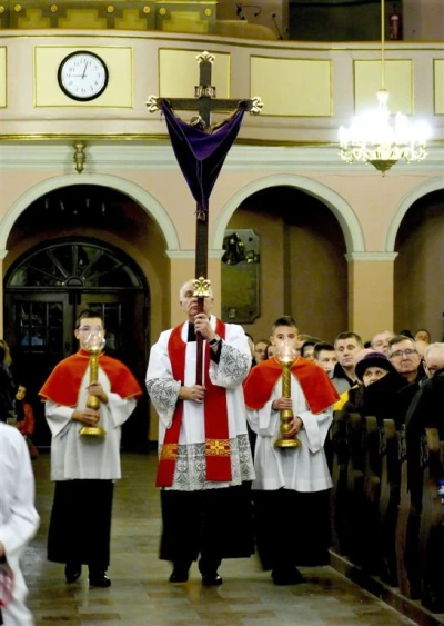 Liturgia Wielkiego Piątku w wejherowskiej Kolegiacie