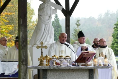 Uroczystość Wszystkich Świętych na wejherowskim cmentarzu 1.11.2017 - fot. Leszek Spigarski