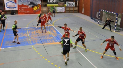 Zwycięstwo Tytanów 34:28 na otwarcie sezonu - fot. Leszek Spigarski