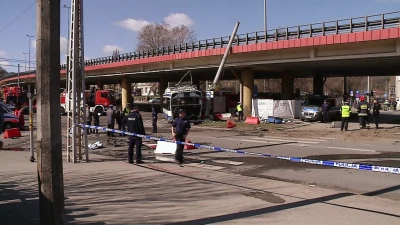 Wypadek tira i trolejbusa w Gdyni