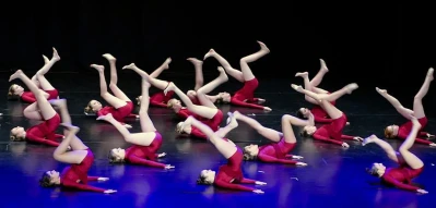 Wejherowo 2017 - Bąbelki i Bacarki tańczyły dla WOŚP (fot. Leszek Spigarski)
