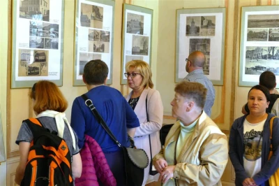 Wernisaż wystawy starych fotografii w wejherowskim muzeum - fot. Leszek Spigarski