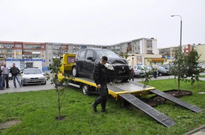 Pijany wjechał w blok