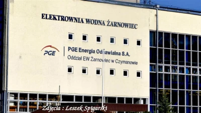 Gimnazjaliści z Kościerzyny zwiedzają Piaśnicę i EW Żarnowiec fot. Leszek Spigarski