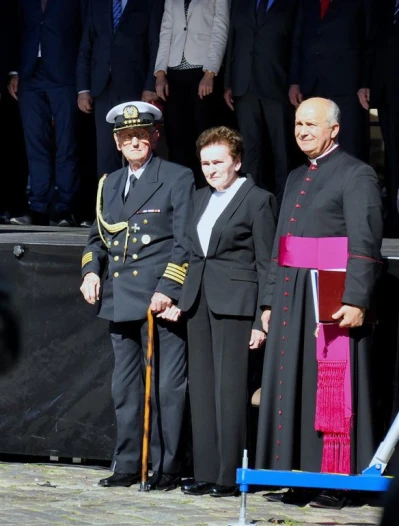 Uroczystość poświęcenia repliki sztandaru 1 Morskiego Pułku Strzelców - fot. Leszek Spigarski