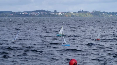Regaty Jachtów Sterowanych Radiem w Pucku 
