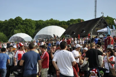 Mecz Hiszpania-Włochy. Tłumy w Fan Zone