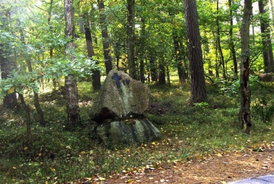 Piaśnica - kamienne stacje Drogi Krzyżowej