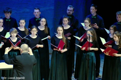 Koncert Inauguracyjny XXIII Festiwalu Pieśni o Morzu fot. Leszek Spigarski