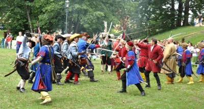 Rekonstrukcja historyczna 2016. Atak na taborowy wóz kupiecki fot. Leszek Spigarski
