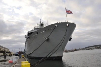 HMS Bulwark w Gdyni