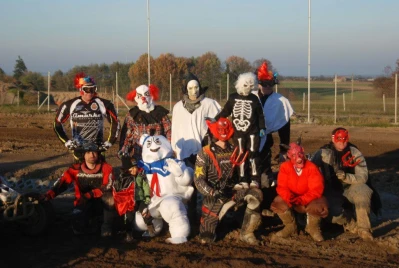 Halloweenowa impreza na torze "Speed Star" w Sobieńczycach