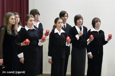 Rocznica nadania imienia Jana Pawła II Samorządowemu Gimnazjum w Bolszewie