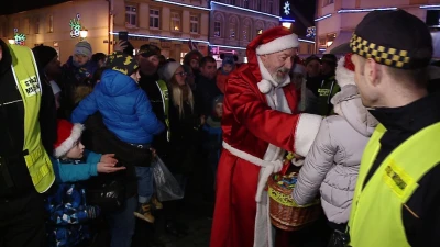 Mikołajki na wejherowskim rynku fot Leszek Spigarski/TTM