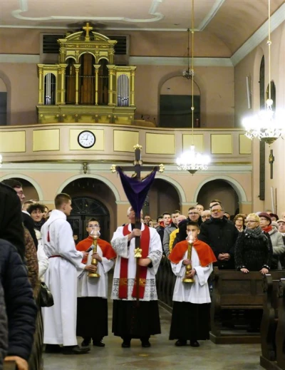 Liturgia Wielkiego Piątku w wejherowskiej Kolegiacie