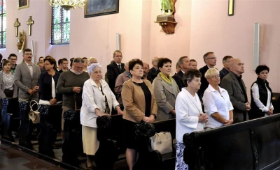 Uroczystość poświęcenia repliki sztandaru 1 Morskiego Pułku Strzelców - fot. Leszek Spigarski