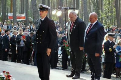 Obchody w Piaśnicy: Powstały figury więźniów Stutthofu (fot. Leszek Spigarski)