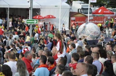 Mecz Hiszpania-Włochy. Tłumy w Fan Zone