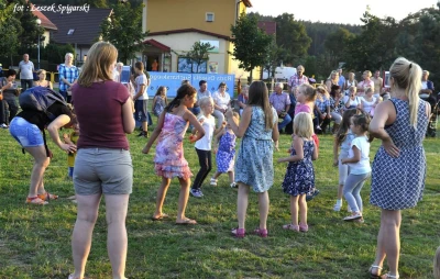 Dzień Sąsiada - piknik rodzinny na Osiedlu Sucharskiego (fot. Leszek Spigarski)