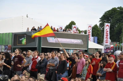 Mecz Hiszpania-Włochy. Tłumy w Fan Zone