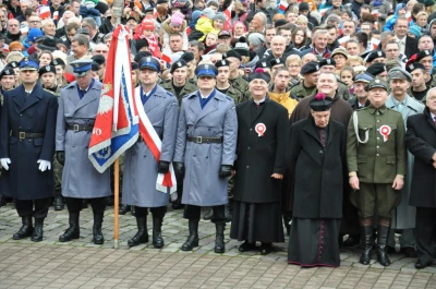 Biało-czerwona parada niepodległościowa w Wejherowie