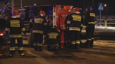 Wypadek samochodu osobowego z samochodem pożarniczym