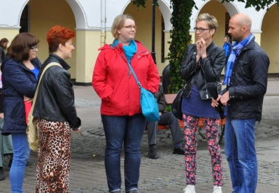 Chodzili po rynku i przytulali ludzi