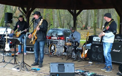 11 listopada 2015 w obiektywie Leszka Spigarskiego - Park Miejski - występ zesołu White Room