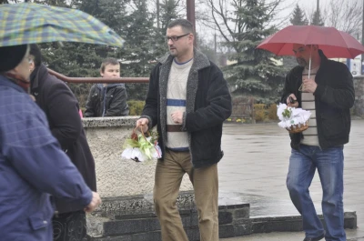 Ze święconką, mimo deszczu