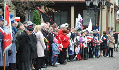 Biało-czerwona parada niepodległościowa w Wejherowie